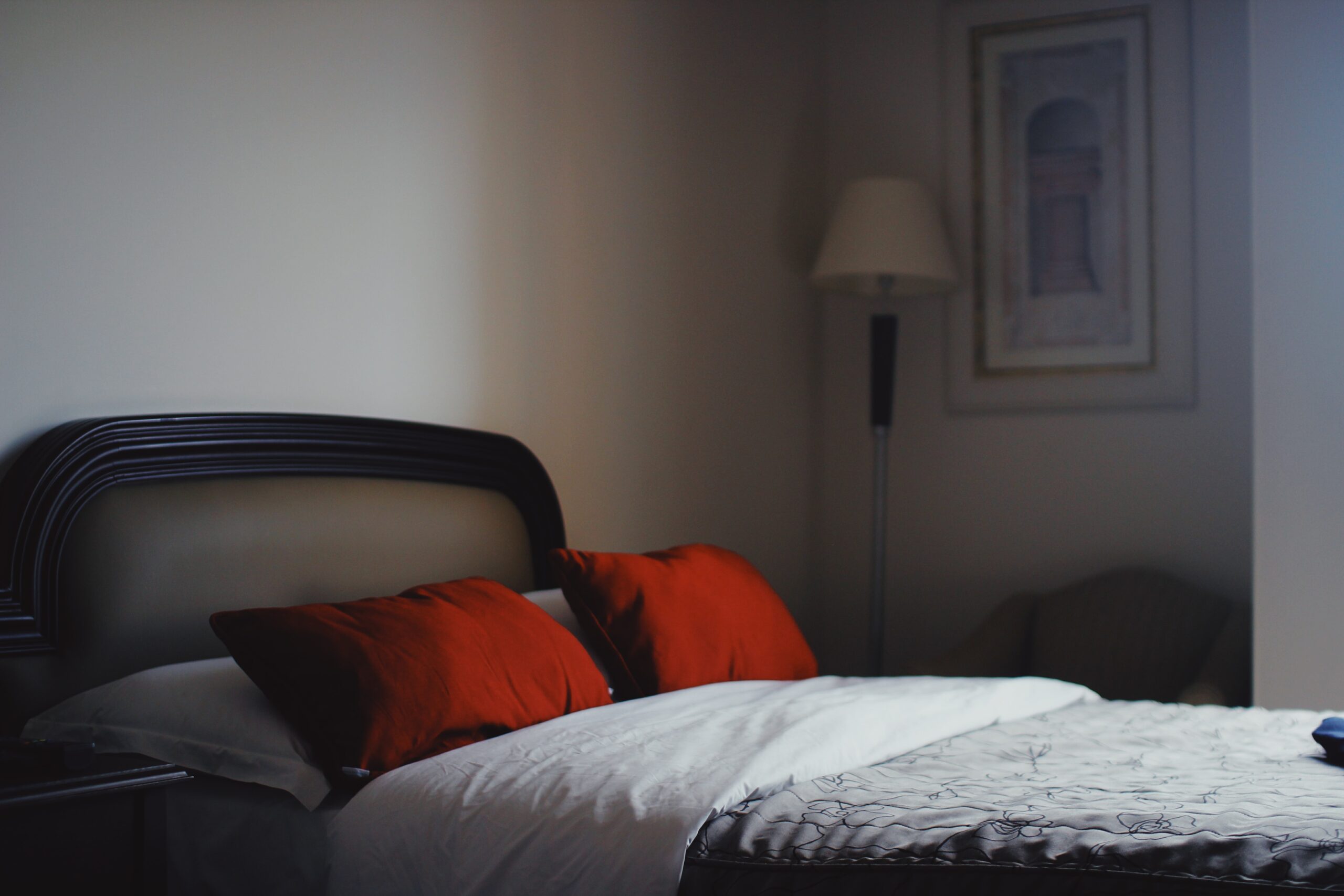 Comfortable bedroom for improving sleeping habits
